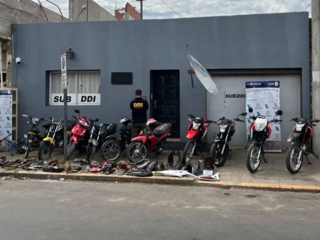 Tandil: secuestraron 11 motos, 20 armas y 3 mil municiones